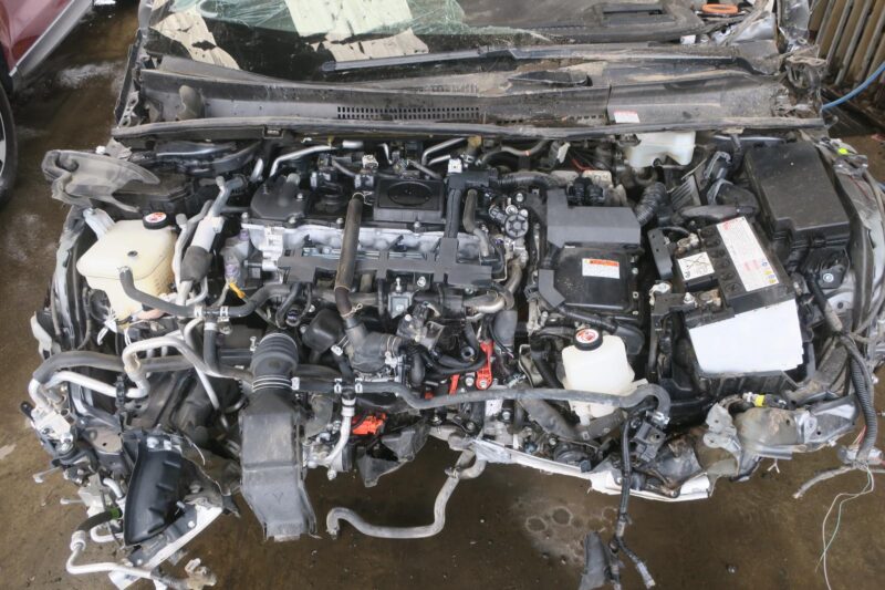 2019 Toyota Prius Engine Assembly - Image 2