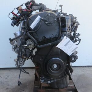 2013 Audi A4 Engine Assembly - Image 2