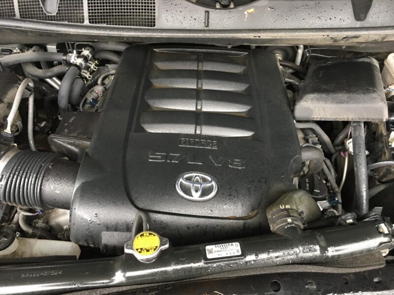 2013 Toyota Sequoia Engine Assembly - Image 2