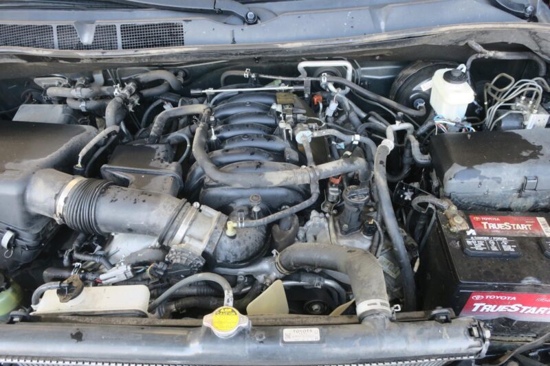 2008 Toyota Sequoia Engine Assembly - Image 6