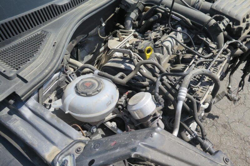 2019 Volkswagen Jetta Engine Assembly - Image 2