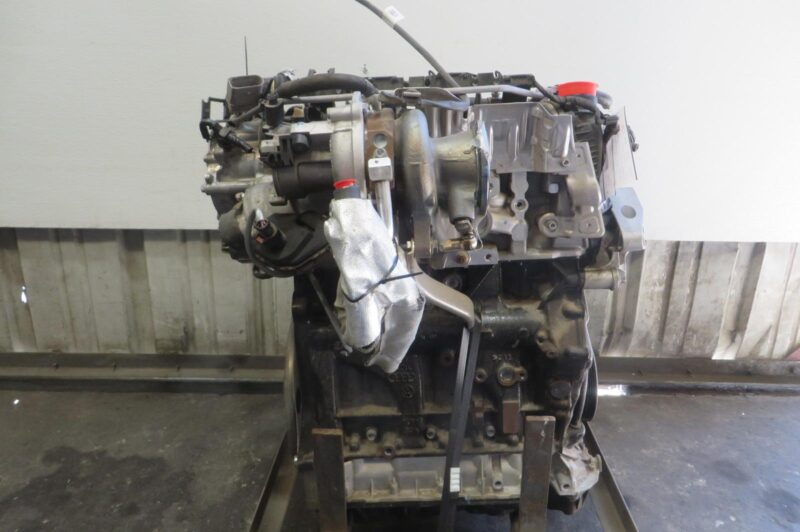 2020 Volkswagen Tiguan Engine Assembly - Image 6