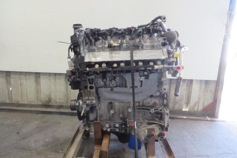 2019 Cadillac Xt4 Engine Assembly - Image 5
