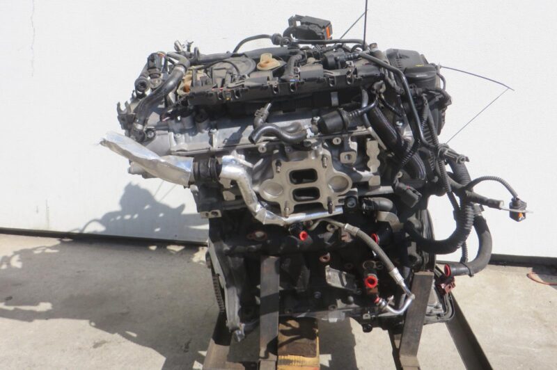 2018 Audi A4 Engine Assembly - Image 4