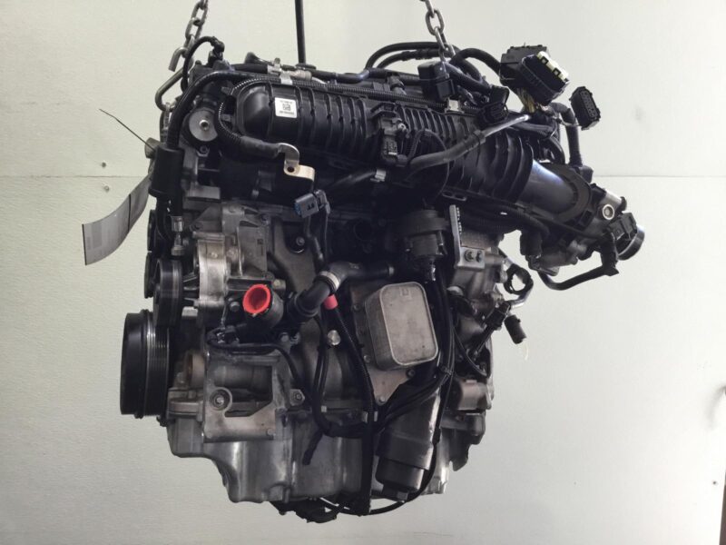 2018 BMW X1 Engine Assembly - Image 3