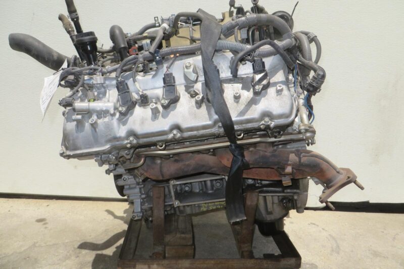 2013 Toyota Sequoia Engine Assembly - Image 7