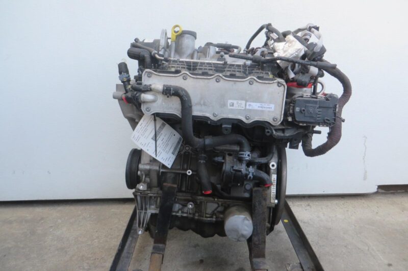 2019 Volkswagen Jetta Engine Assembly - Image 4
