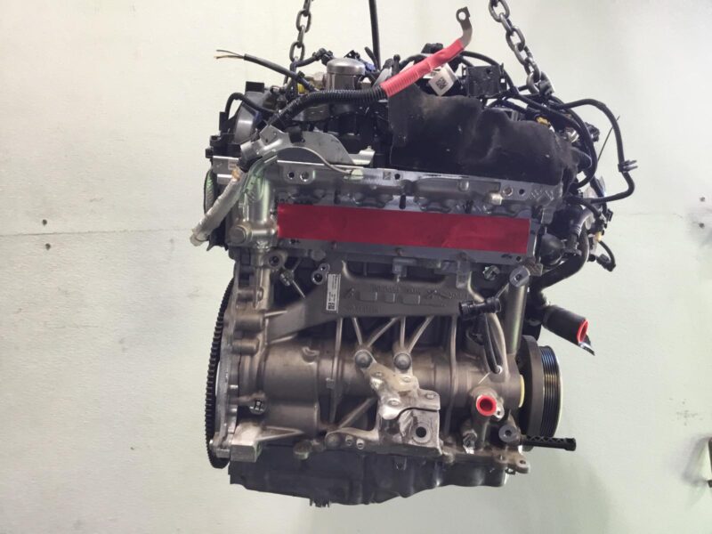 2021 BMW 330i Engine Assembly - Image 4