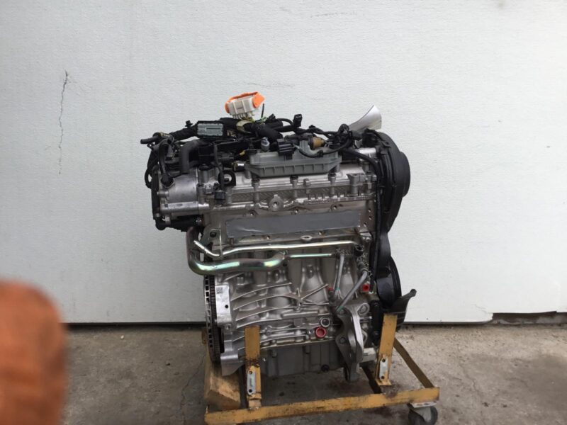 2019 Volvo Xc40 Engine Assembly - Image 5