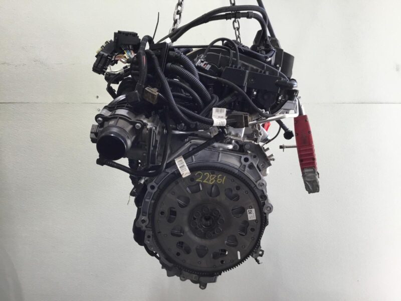 2018 BMW X1 Engine Assembly - Image 5