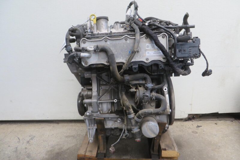2020 Volkswagen Jetta Engine Assembly - Image 4