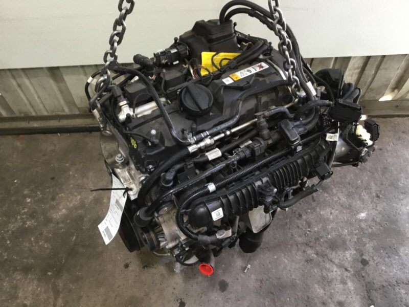 2018 BMW X1 Engine Assembly - Image 2
