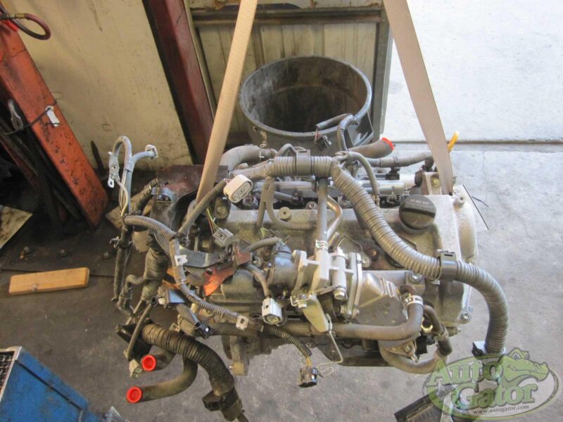 2012 Toyota Prius Engine Assembly - Image 2