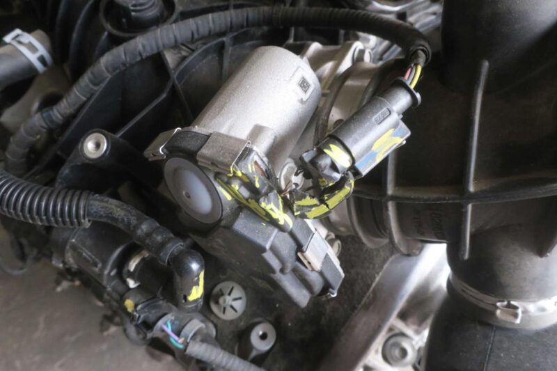 2018 Buick Enclave Engine Assembly - Image 5