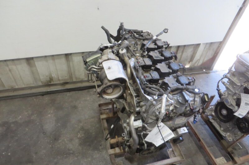 2019 Cadillac Xt4 Engine Assembly - Image 2