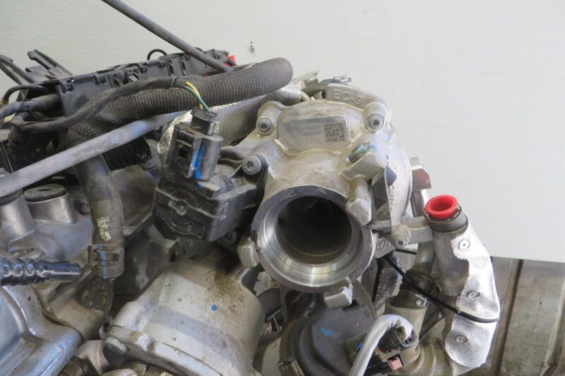 2020 Volkswagen Tiguan Engine Assembly - Image 4