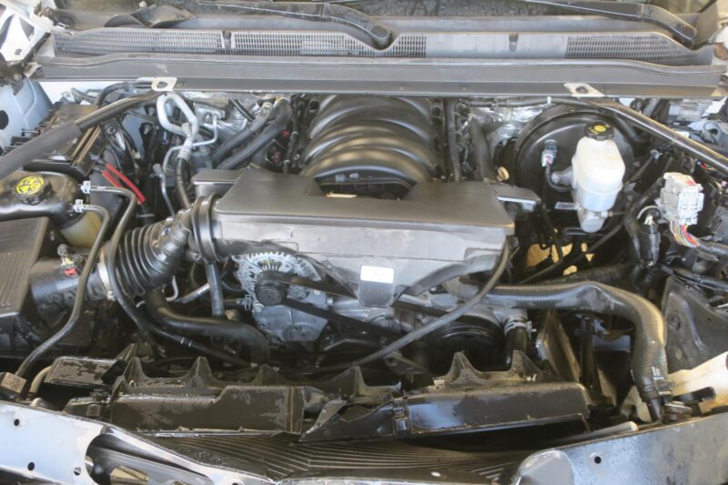 2017 GMC Yukon Engine Assembly - Image 6