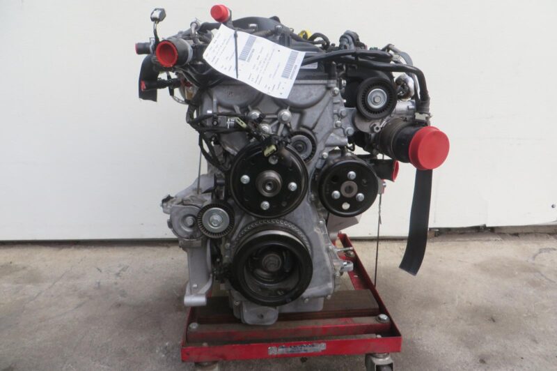 2002 Ford Thunderbird Engine Assembly - Image 3