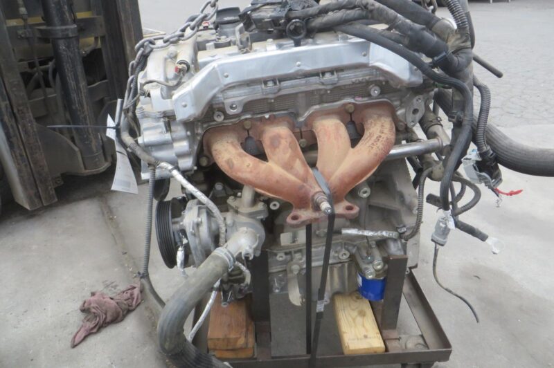 2019 GMC Acadia Engine Assembly - Image 5