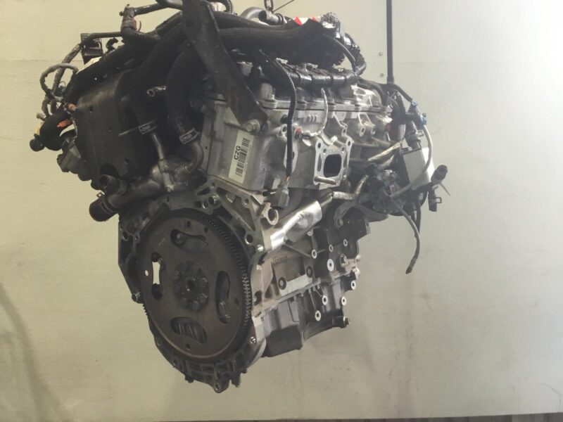 2015 GMC Terrain Engine Assembly - Image 3