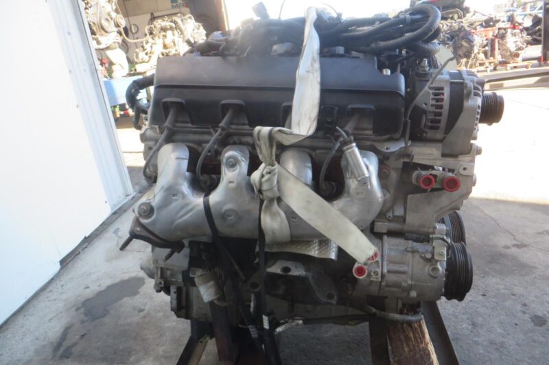 2017 GMC Yukon Engine Assembly - Image 3