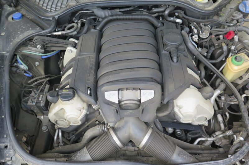 2010 Porsche Panamera Engine Assembly - Image 6