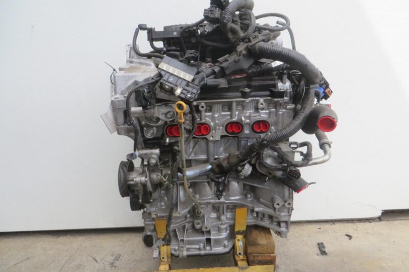 2019 Nissan Rogue Engine Assembly - Image 4