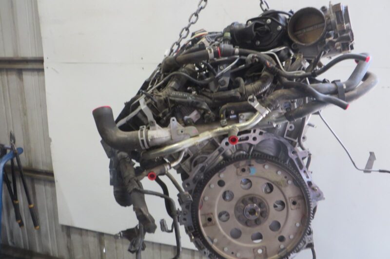 2017 Nissan Pathfinder Engine Assembly - Image 3