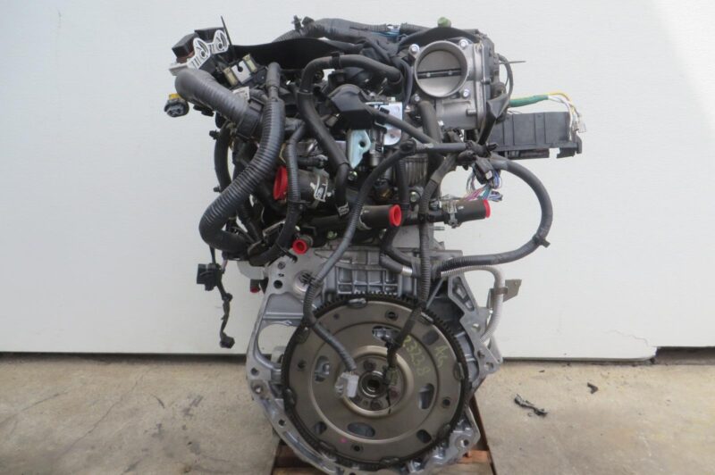 2017 Nissan Rogue Sport Engine Assembly - Image 4