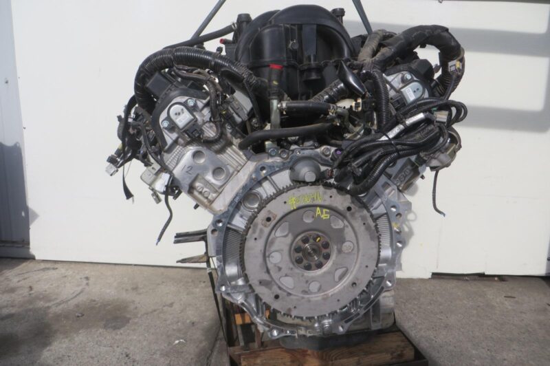 2019 Nissan Titan Engine Assembly - Image 4