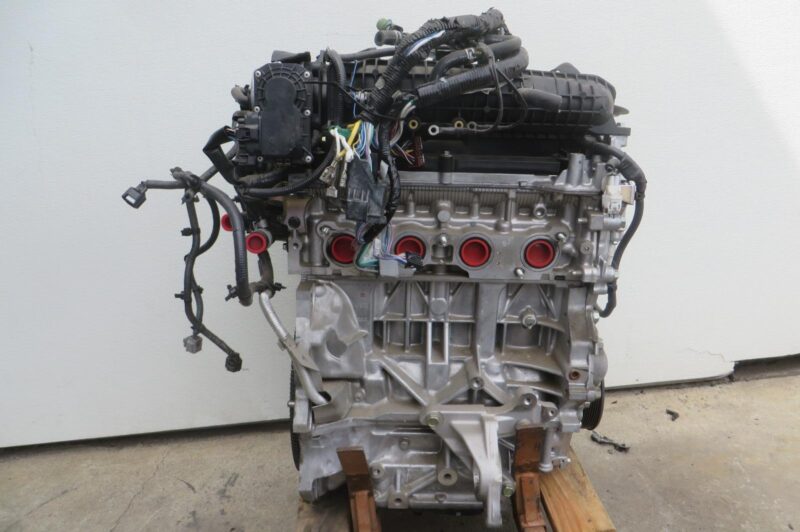 2017 Nissan Rogue Sport Engine Assembly - Image 2
