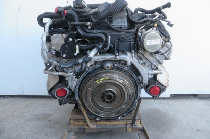 2010 Porsche Panamera Engine Assembly - Image 4