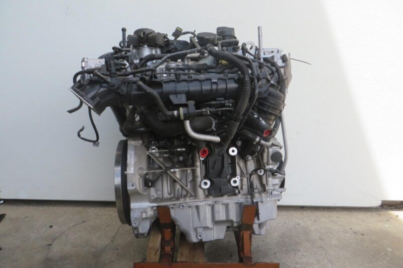 2018 Infiniti QX30 Engine Assembly - Image 4