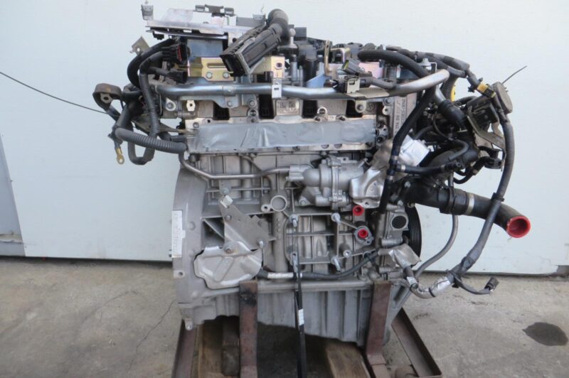 2018 Infiniti Q50 Engine Assembly - Image 2