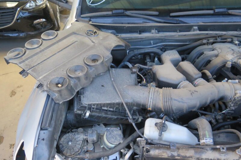 2014 Toyota 4Runner Engine Assembly - Image 9