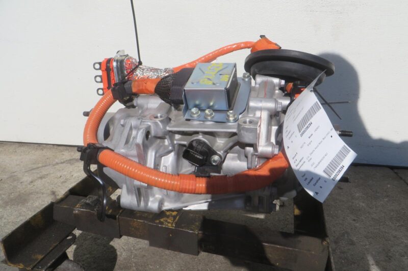 2022 Lexus Ux250h Engine Assembly - Image 2
