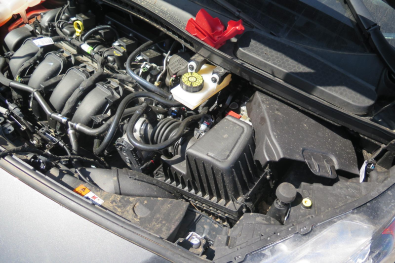 2020 Ford Transit Connect Engine Assembly - Image 5