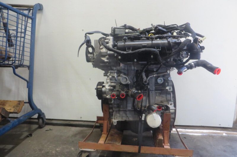 2022 Ford Escape Engine Assembly - Image 3