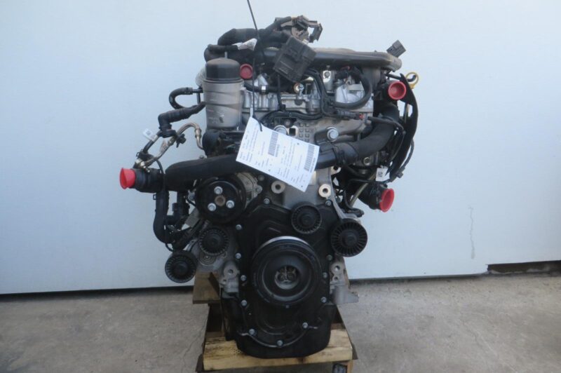 2018 Jaguar XE Engine Assembly - Image 3