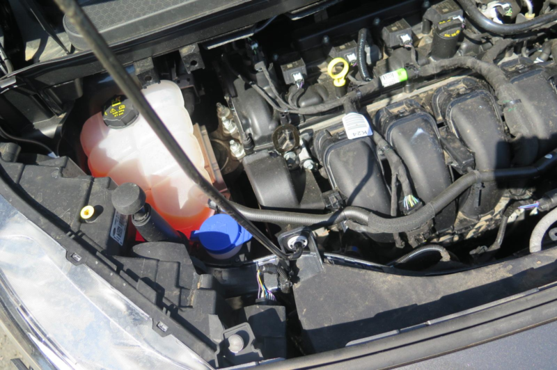 2020 Ford Transit Connect Engine Assembly - Image 6