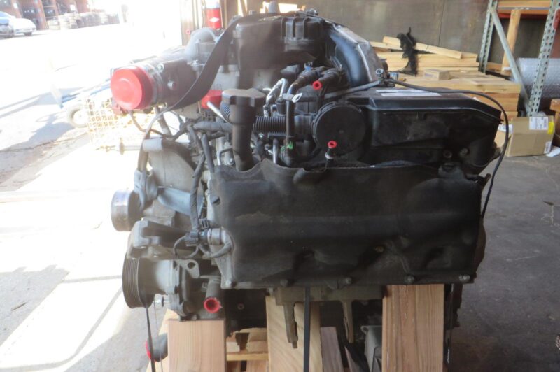 2016 Ford F350 Pickup Engine Assembly - Image 3
