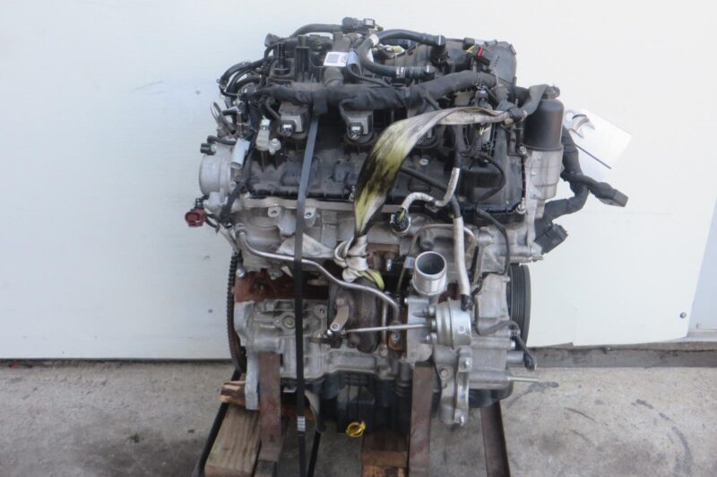 2017 Lincoln MKX Engine Assembly - Image 4
