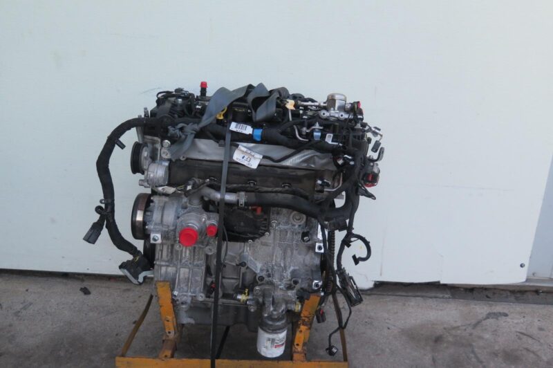 2019 Ford Edge Engine Assembly - Image 4