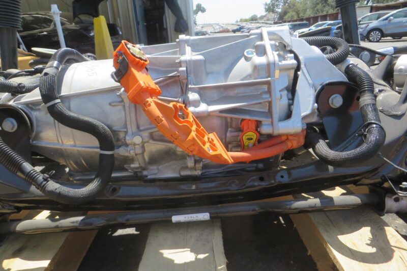 2022 Tesla Model Y Engine Assembly - Image 9