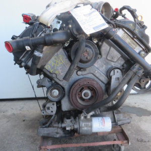 2003 Ford Thunderbird Engine Assembly - Image 6
