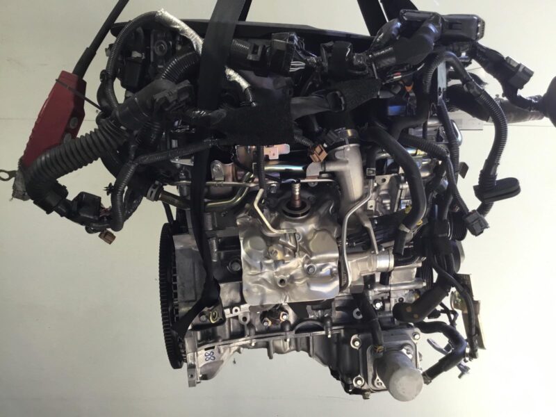 2021 Infiniti Q50 Engine Assembly - Image 2
