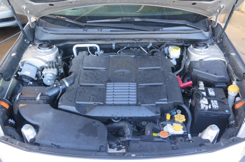 2017 Subaru Legacy Engine Assembly - Image 9