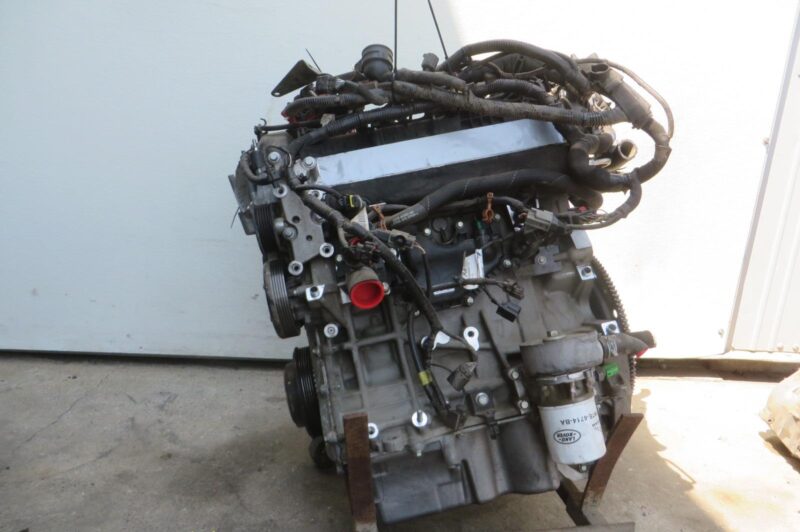 2015 Land Rover Evoque Engine Assembly - Image 5