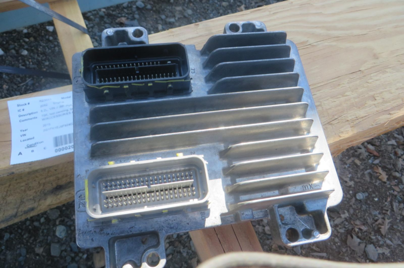 2015 Chevrolet Camaro Engine Assembly - Image 3