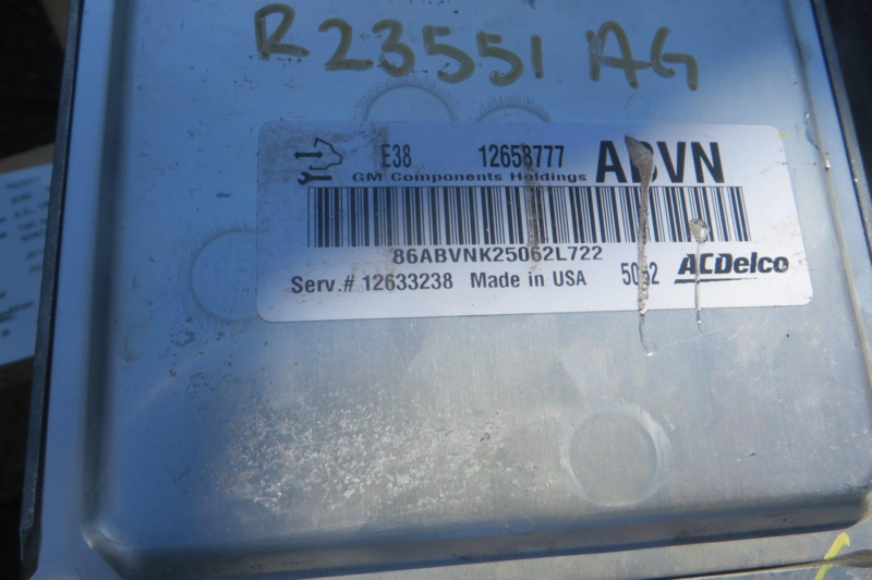 2015 Chevrolet Camaro Engine Assembly - Image 2